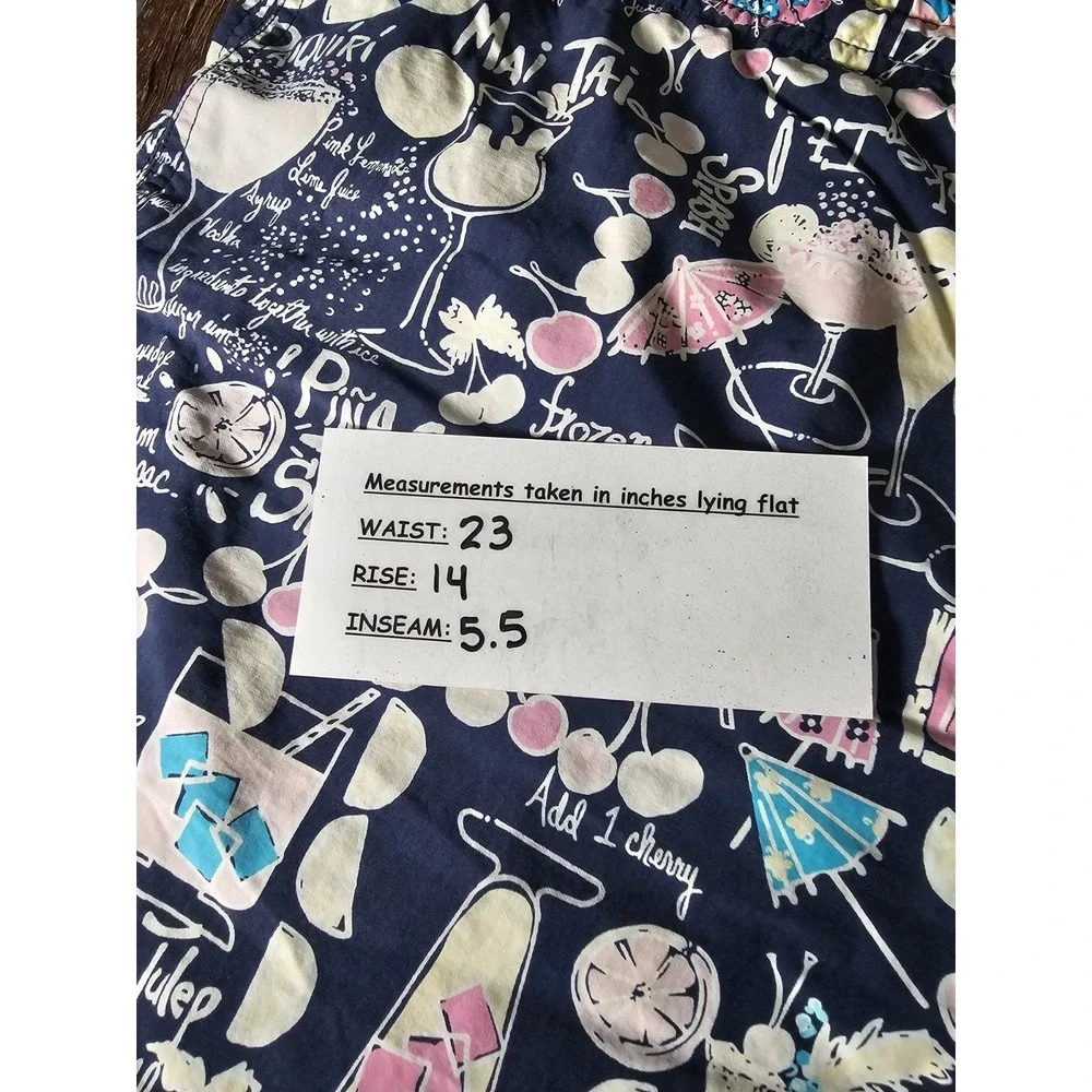 Lilly Pulitzer Men's Capri Swim Trunks Sz XXL Drinks On Me Pattern Navy Tropical